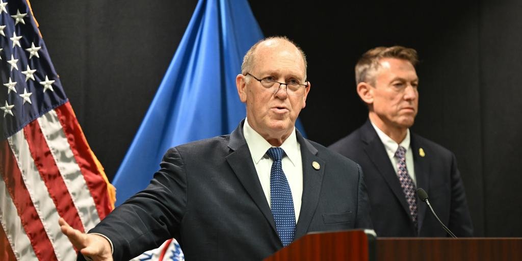 La Administración Trump anuncia el fin de las redadas de inmigrantes del ICE en Mineápolis