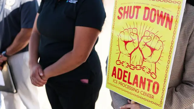 Qué significa que el gobierno de México se sume a la demanda contra ICE por muertes en un centro de detención de EE.UU.