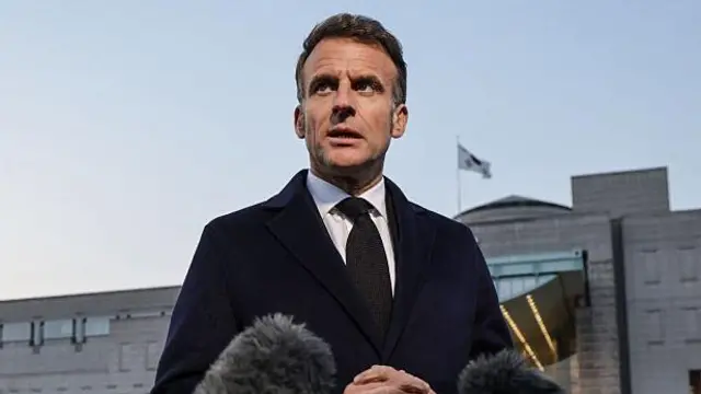 “Sé serio… no hables todos los días”: Macron critica la postura de Trump respecto a Irán y dice que sus comentarios sobre su esposa fueron “poco elegantes”