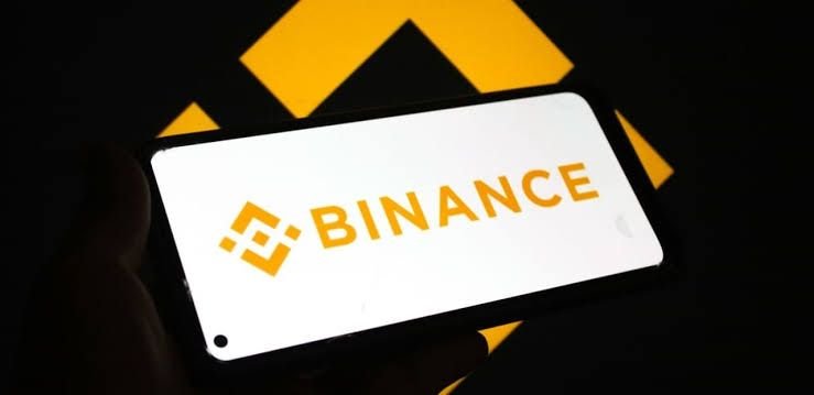 Binance asegura que su IA frena el aumento de fraudes a gran escala