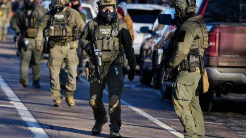 Fiscal de Minnesota impone cargos contra agente de ICE que disparó a venezolano