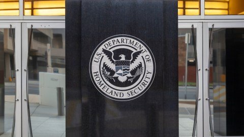 Gobierno de Trump ordena investigar a abogados de inmigración por presunto fraude en solicitudes de asilo