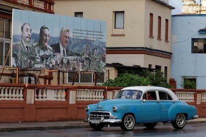 Los recelos entre el exilio y la oposición interna de Cuba dificultan una transición al poscastrismo