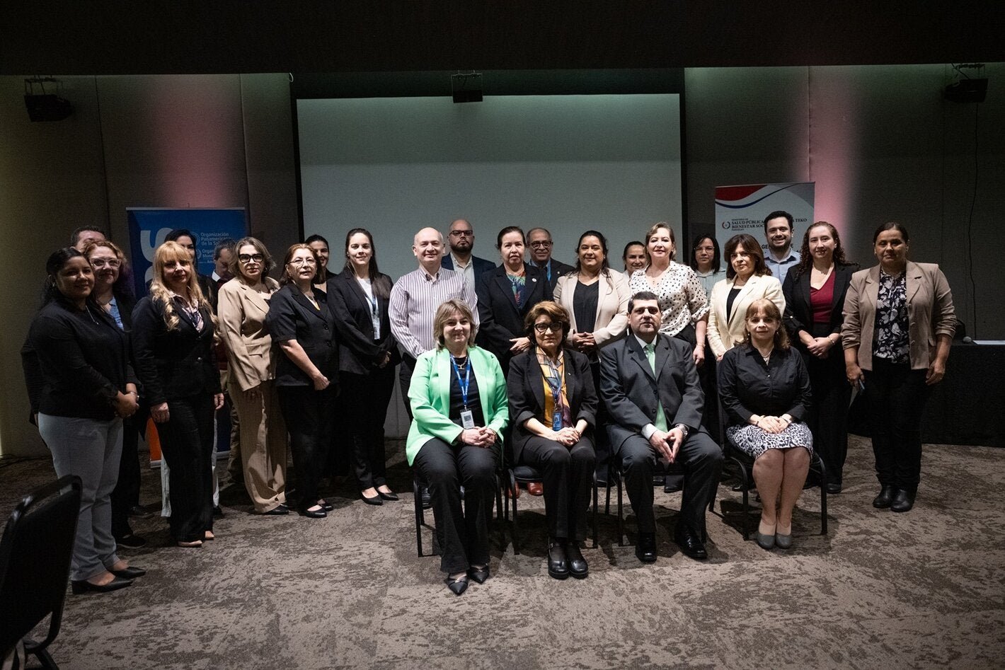 Paraguay y la OPS fortalecen la gestión por resultados y la rendición de cuentas para acelerar resultados en salud en las Américas