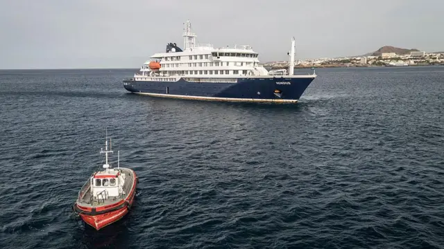 “Una obligación moral y legal”: por qué España aceptó recibir el crucero en emergencia por el hantavirus