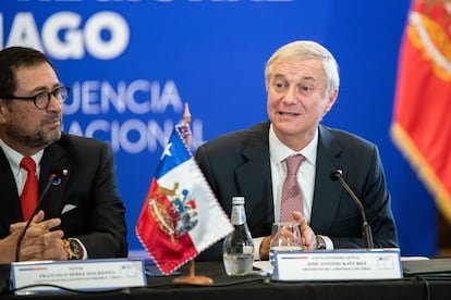 Chile y Venezuela acuerdan reactivar sus relaciones consulares tras dos años de ruptura
