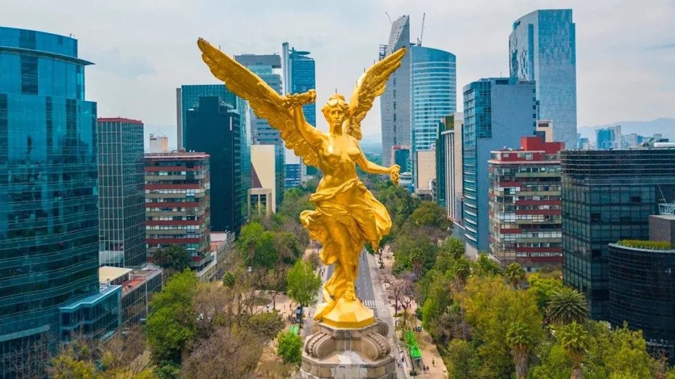 El PIB de México aceleró 1.5% en el segundo trimestre impulsado por factores temporales