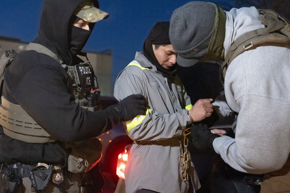 ICE impone récord de detenciones de inmigrantes con antecedentes penales en zona fronteriza de Texas