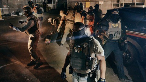 ICE registra su mayor cifra de detenciones bajo Trump y julio avanza hacia un nuevo récord