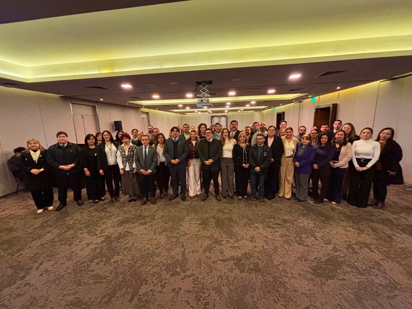 Salud avanza en la adaptación de una herramienta para fortalecer las Redes Integradas de Servicios de Salud en Paraguay