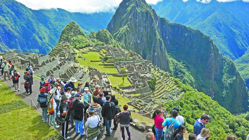 Perú declara en emergencia hídrica a un tercio de sus municipios por El Niño