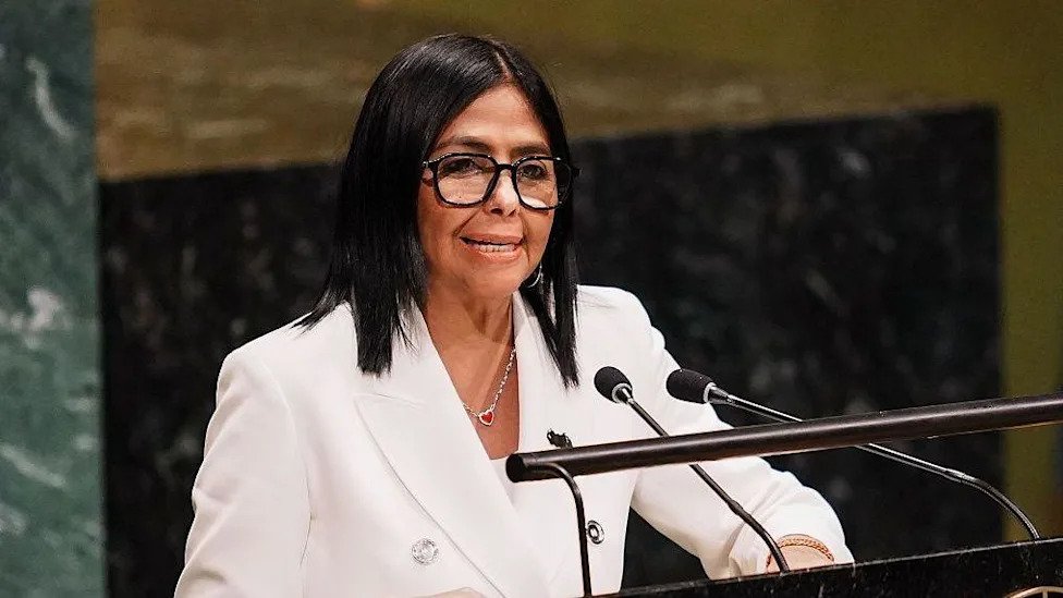 Delcy Rodríguez dice ante la ONU que habrá una transición hacia “una democracia plena” en Venezuela pero no da una fecha para las elecciones
