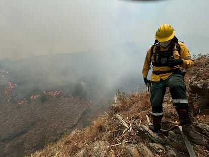 El incendio en Villa de Leyva no da tregua: el gobernador de Boyacá pide más apoyo al Gobierno Nacional