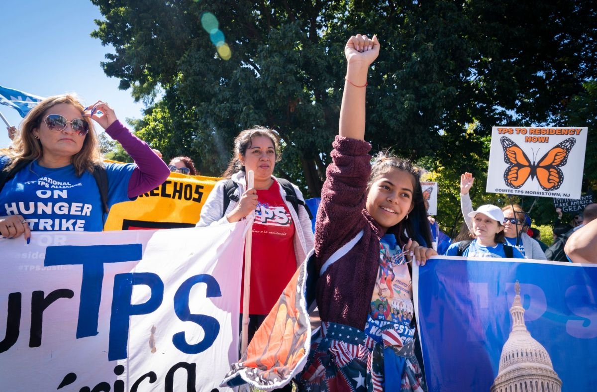 Hechos de la semana en inmigración: TPS salvadoreño pende de un hilo y crece temor por ICE