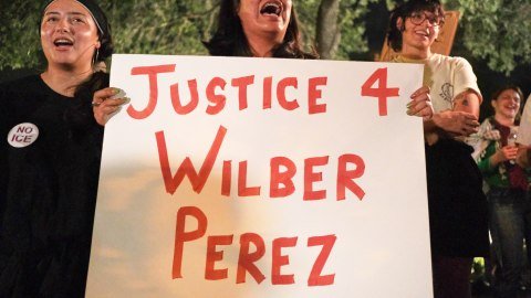 Juez federal frena la deportación del venezolano baleado por ICE en Austin