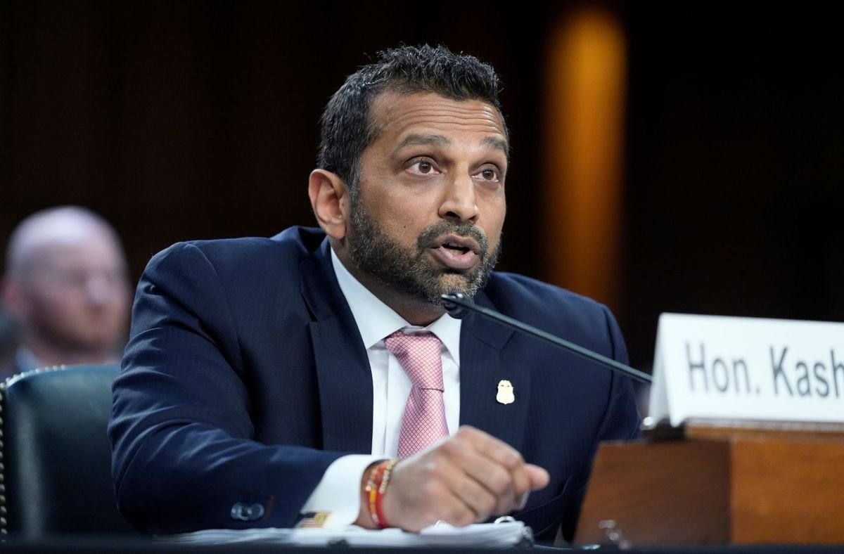 Kash Patel no descarta agentes del FBI en las elecciones de noviembre