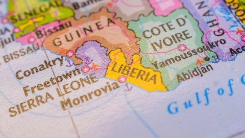“No pierdo la esperanza”: hispano deportado a África sueña con reunirse con su familia en EE.UU.