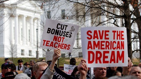Solo el 20 % de los latinos cree haber alcanzado el “sueño americano”, según una encuesta