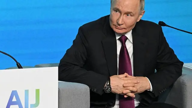 “Totalitarismo total”: cómo la IA impulsa la mayor concentración de poder de la historia (y cuál fue la predicción de Putin que se está haciendo realidad)
