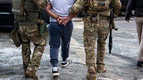 Tribunal de EE.UU. bloquea deportaciones de migrantes a terceros países sin previo aviso