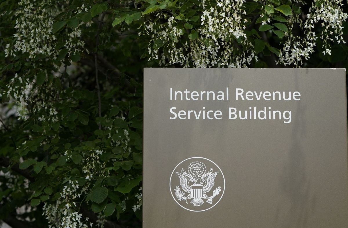 Tribunal frena al IRS por compartir datos fiscales con ICE y complica la ofensiva de Trump