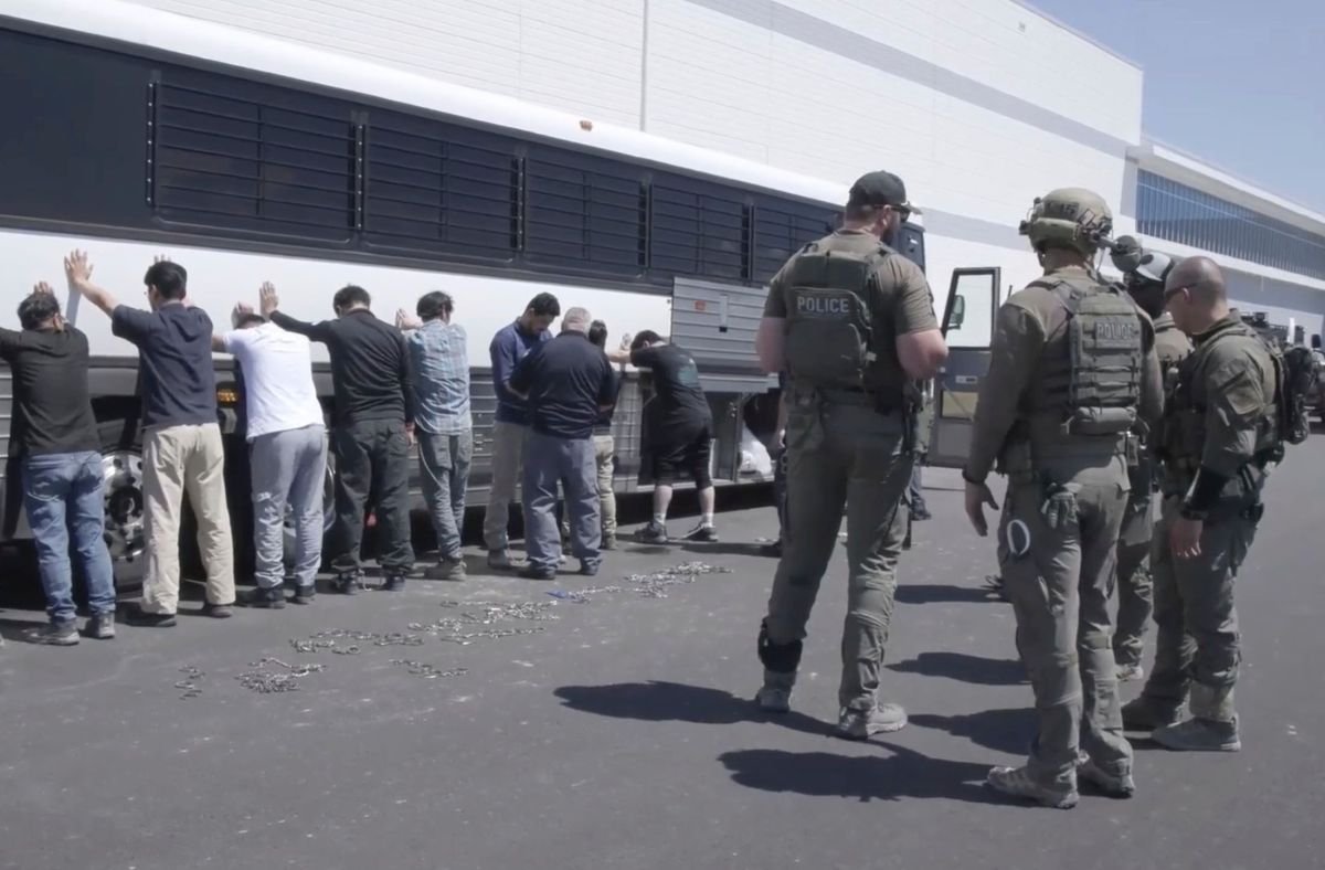 Trump y ICE baten récord de crueldad mientras crecen las detenciones y deportaciones
