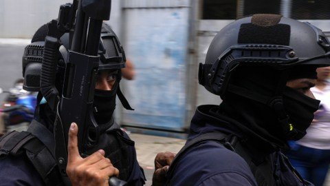 Venezolanos que buscan asilo en EE.UU. deberán demostrar que la persecución aún representa amenaza tras captura de Maduro